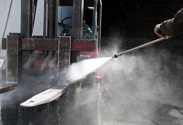 Why Choose Our Certified Pressure Washing Experts for Your Project Needs in Chattanooga, TN?